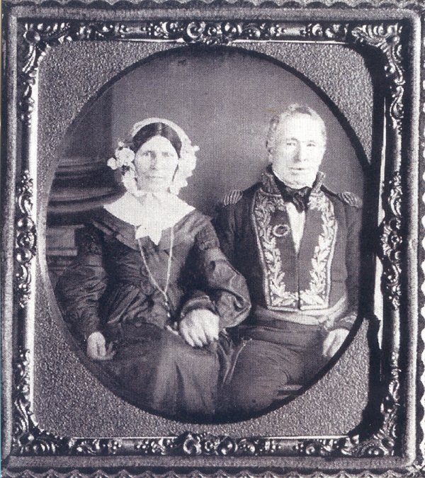 Primer daguerrotipo argentino - 1844.Almirante Guillermo Brown y su esposa Elizabeth Chitty por a John Elliot.</div>
<p>“></p>
</div>
<div id=