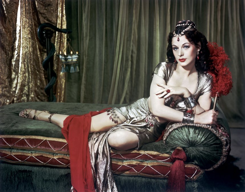 Hedy Lamarr en <i>Sanson y Dalila</i>.”></div>
<div id=