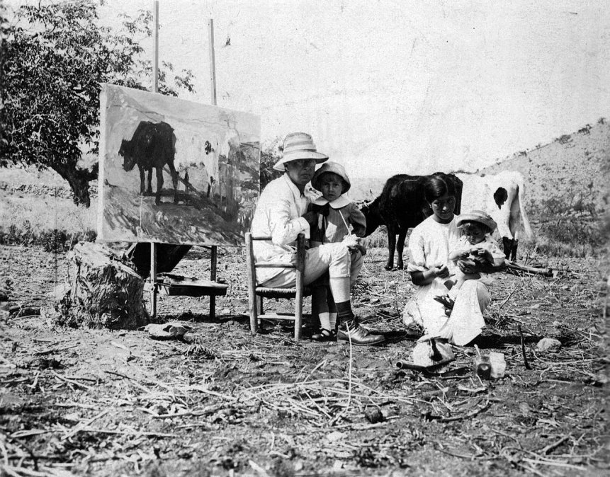         Fernando Fader trabajando al aire libre en Córdoba en 1917.
