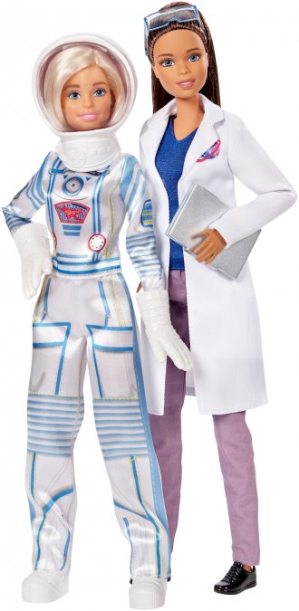 Barbie astronauta y Barbie científica.