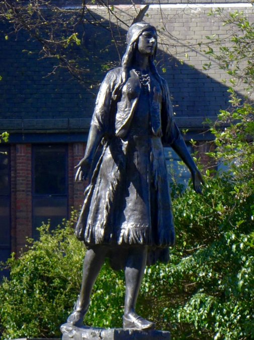 Estatua Pocahontas en Gravesand.