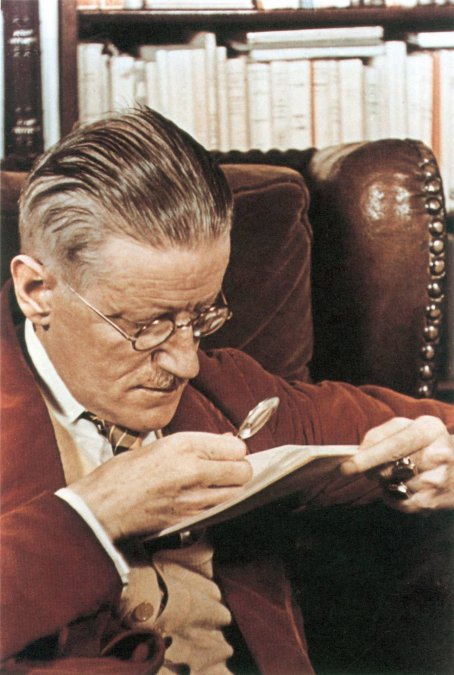 El escritor James Joyce fotografiado por Gisèle Freund en 1939.