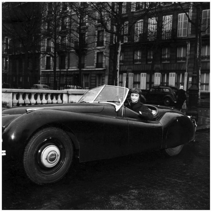 Sagan en su Jaguar (1956).