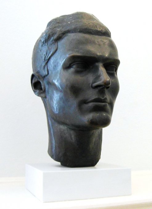 Busto de Claus von Stauffenberg, realizado por Viktor Frank (seudónimo de Frank Mehnert) en 1929. 