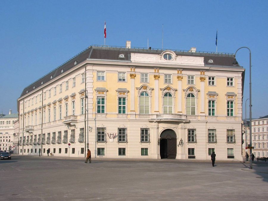 Palais am Ballhausplatz, sede de reuniones diplomáticas en el Congreso de Viena, hoy Cancillería de Austria.
