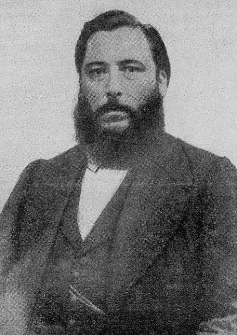 José Hernández.