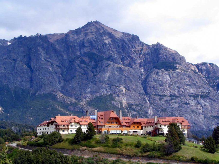 Vista del hotel Llao Llao en Bariloche.