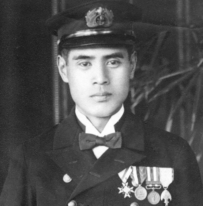 Capitán Minoru Genda.