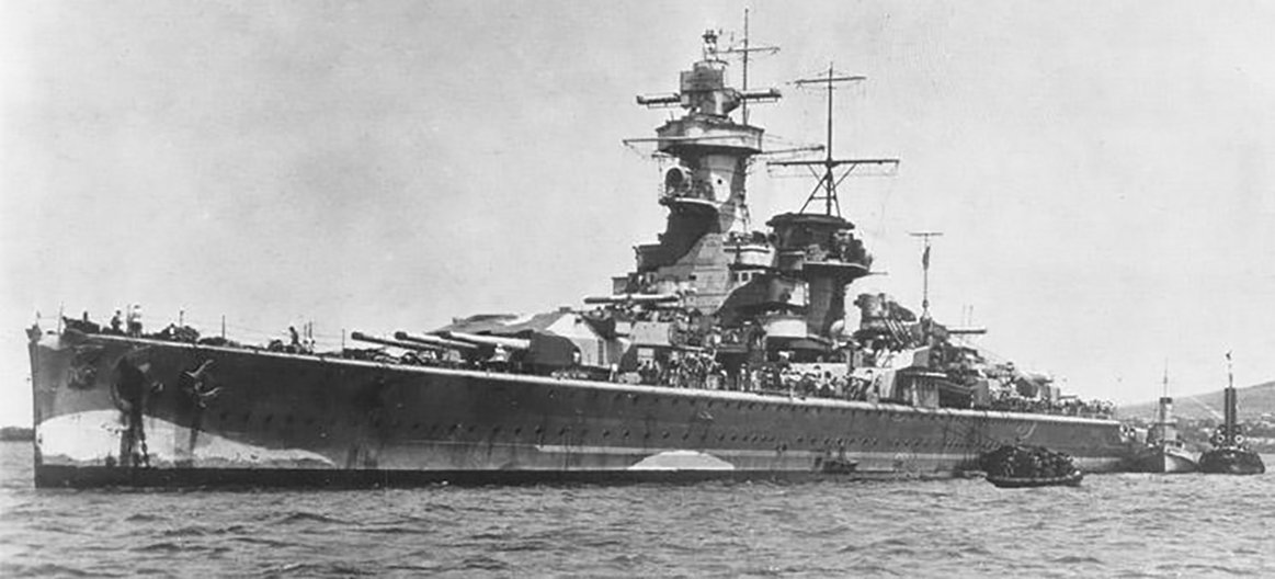 El Admiral Graf Spee en Montevideo.