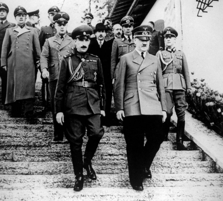 Hitler con el rey Boris de Bulgaria durante una visita a Obsersalzburg (Baviera) en 1941