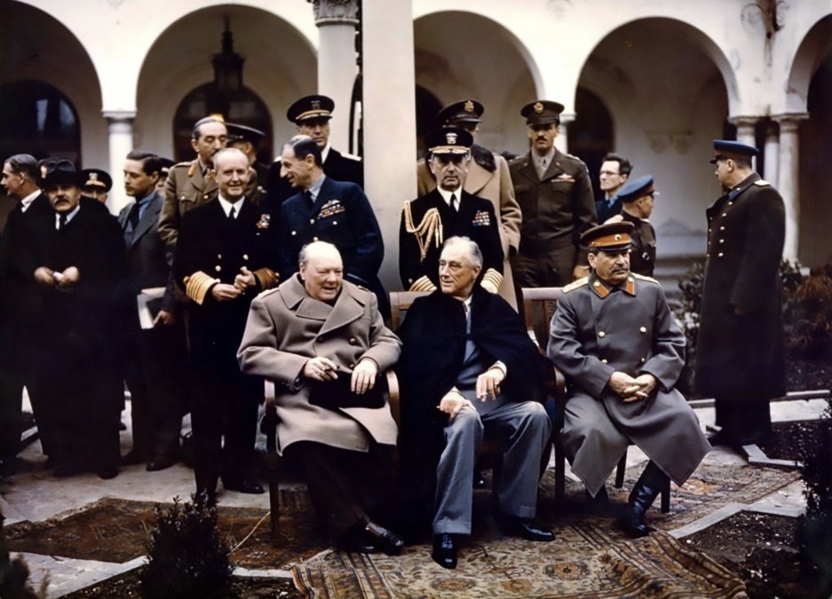 Conferencia de Yalta, 1945: Churchill, Roosevelt, Stalin.