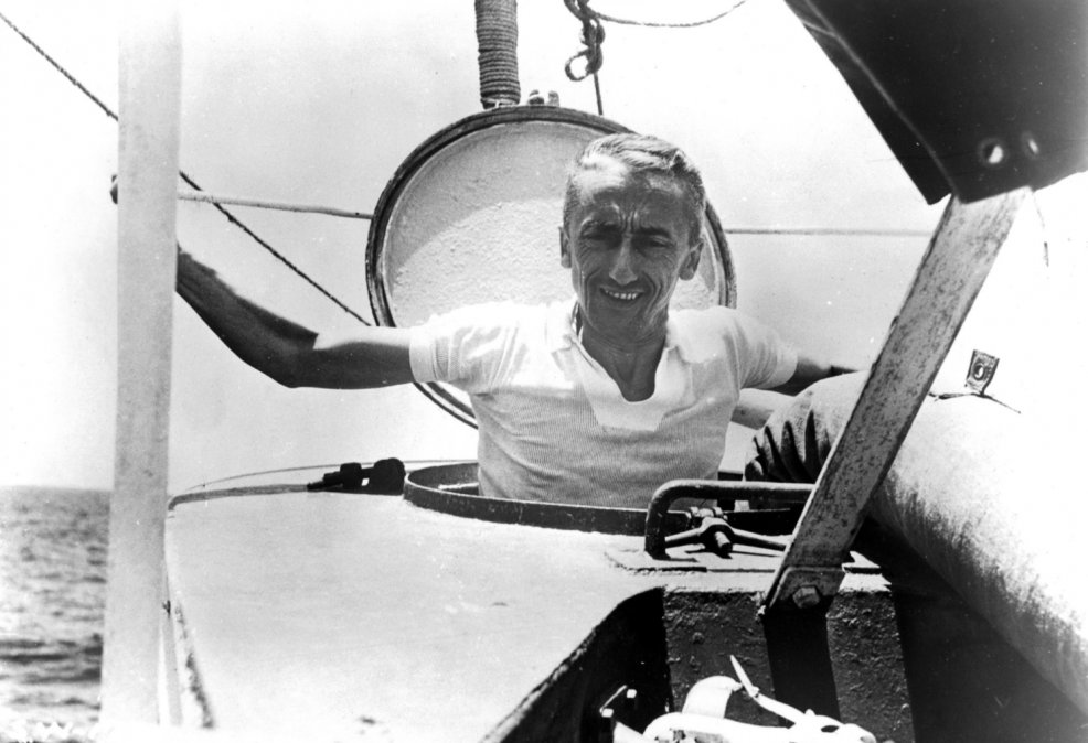 Jacques Cousteau consiguió fama mundial con la serie documental 