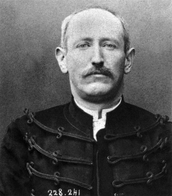 Alfred Dreyfus fotografiado en 1894.