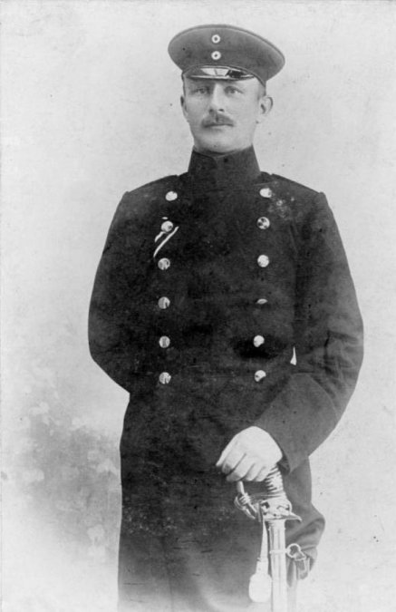 Paul von Lettow en 1904, cuando recibió su primer destino en África