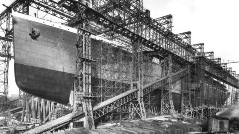 Cuando el Titanic se hundió el Britannic estaba en construcción en los astilleros de Belfast, Irlanda.