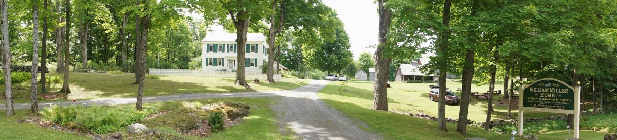 La  casa de William Miller es un Monumento Histórico Nacional registrado y  se conserva como un museo. El sitio no está lejos de la frontera entre  Nueva York y Vermont.