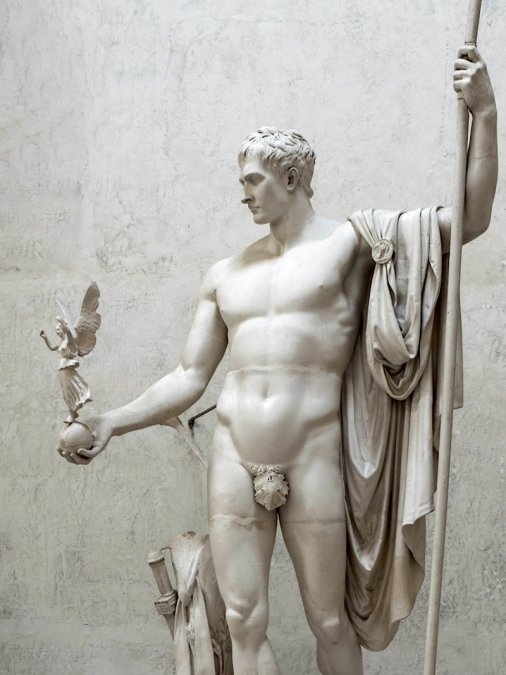                   Napoleón - Antonio Canova - 1809 - Galería Borghese, Roma      