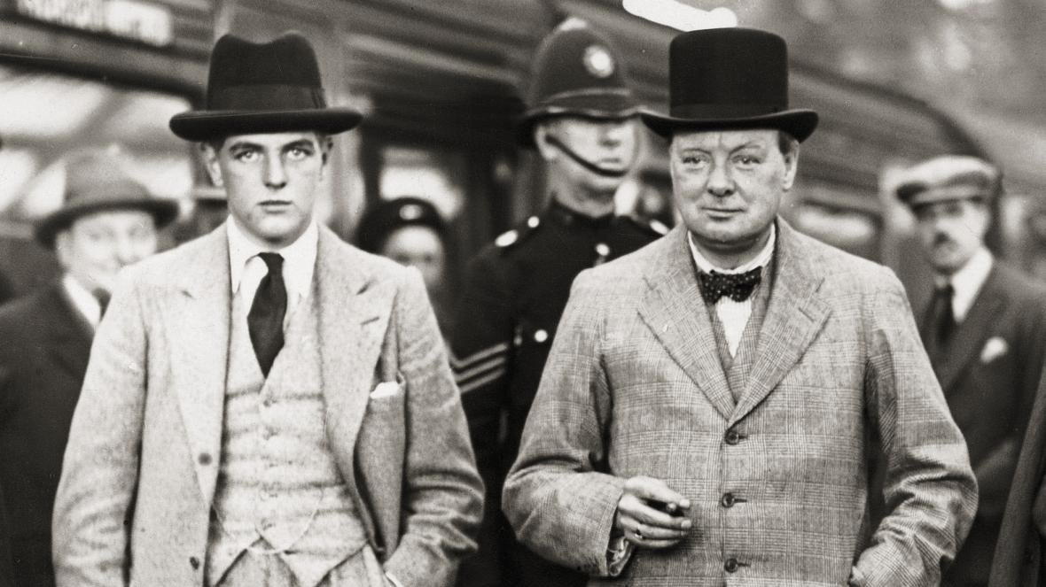 Randolph y su padre Winston Churchill en 1929