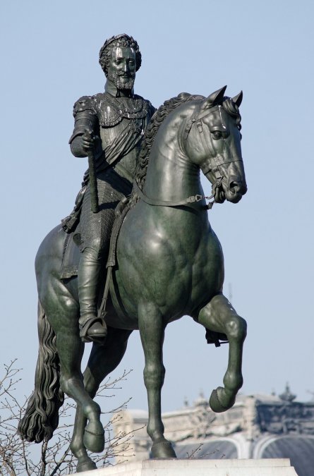Estatua de Enrique IV en París