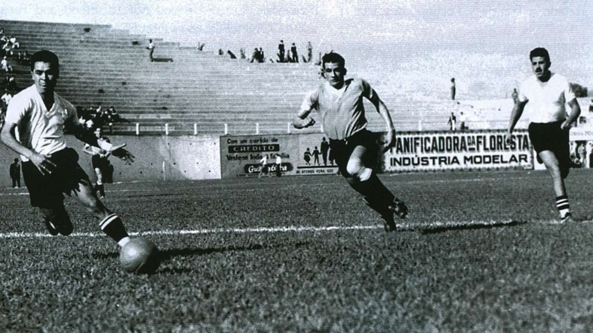 URUGUAY 8-0 BOLIVIA - 1950