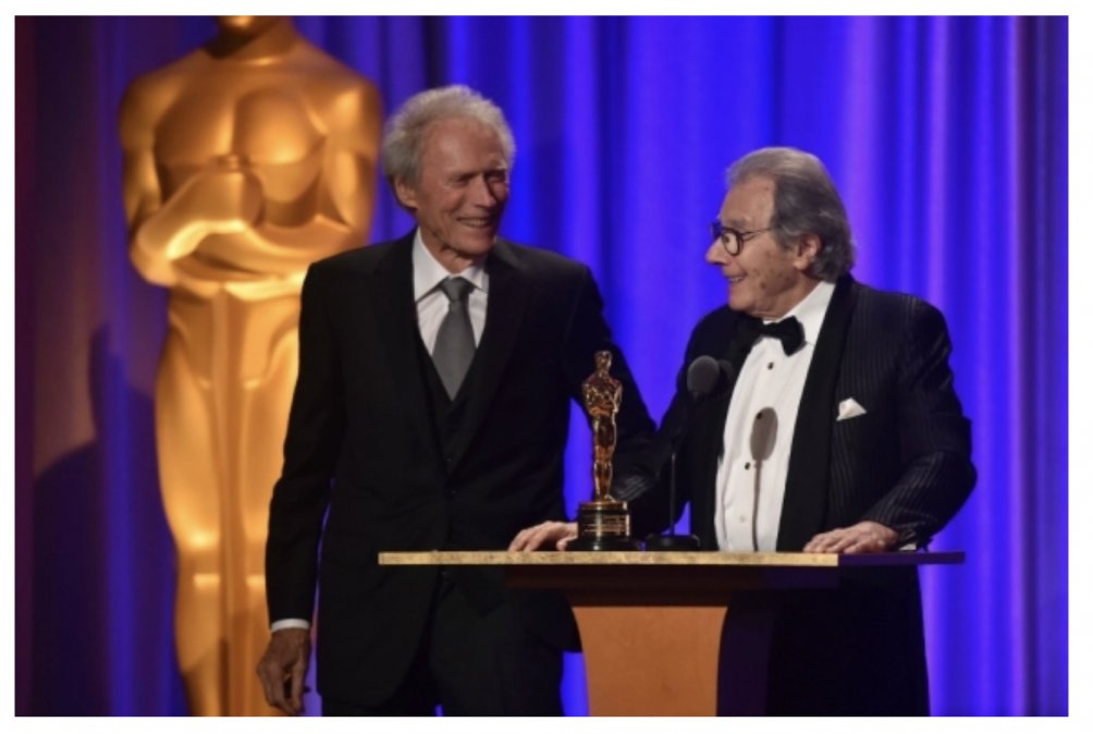Clint Eastwood fue el encargado de entregarle el Oscar honorífico al compositor argentino Lalo Schifrin
