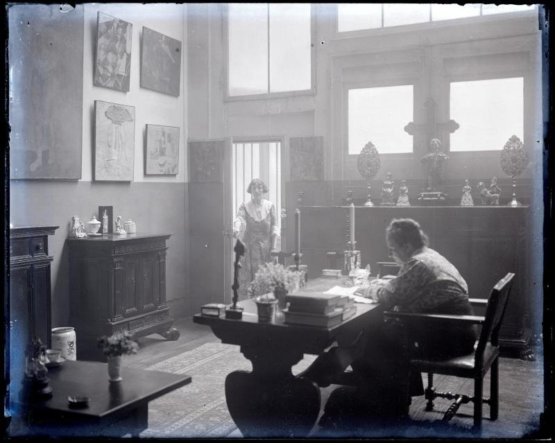 Alice B. Toklas y Gertrude Stein, fotografiadas por Man Ray