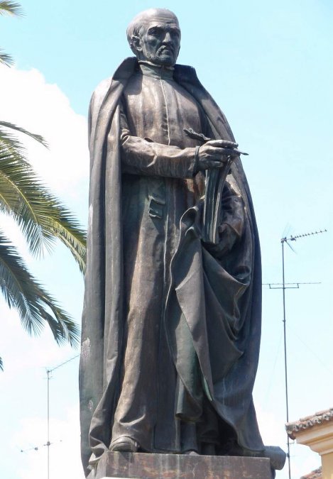 Monumento a Juan de Mariana, en la Plaza homónima de Talavera de la Reina.